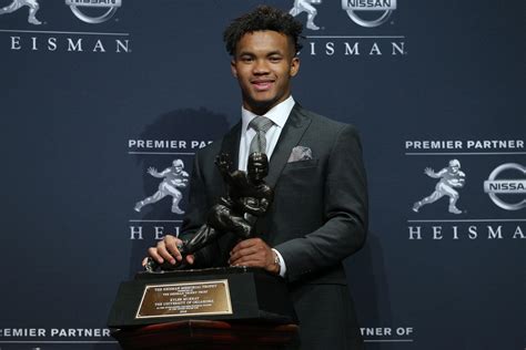 Team with most heisman winners - Kyler Murray (2018) Kyler Murray made history when he was named the Sooners' seventh Heisman Trophy winner. By winning the 2018 version of college football's most prestigious individual honor ...